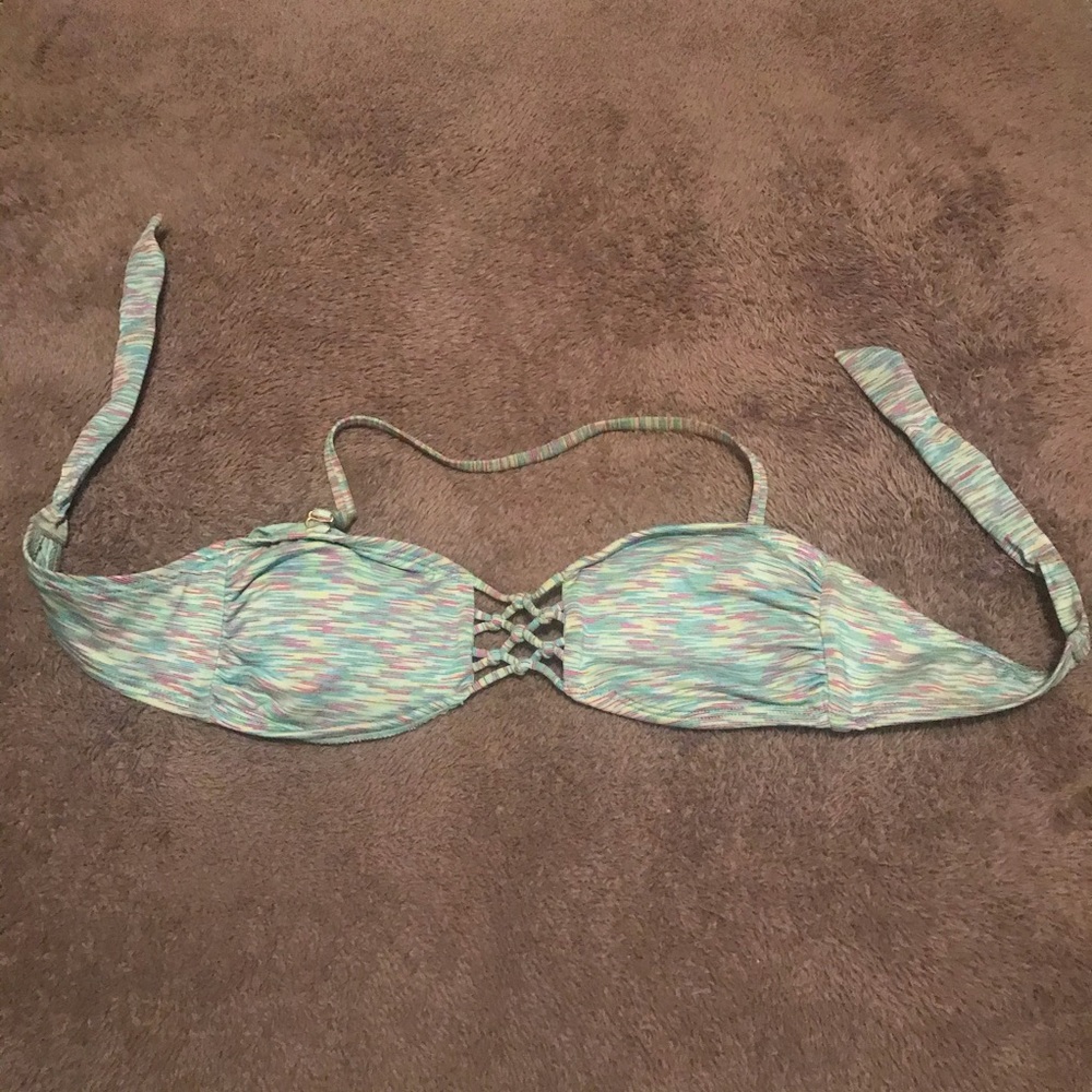 Bikini bandeau top